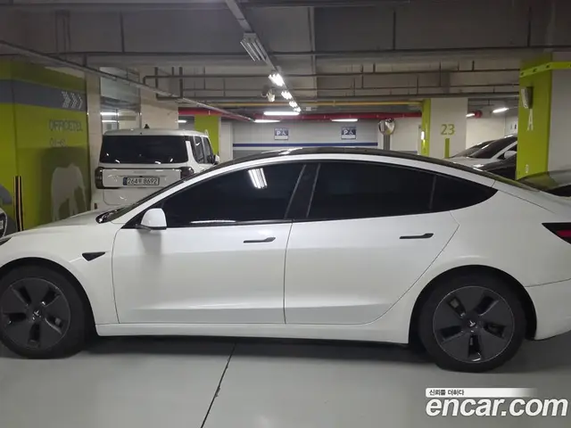 Tesla Model 3 2021 автомат (гидро), миниатюра 5