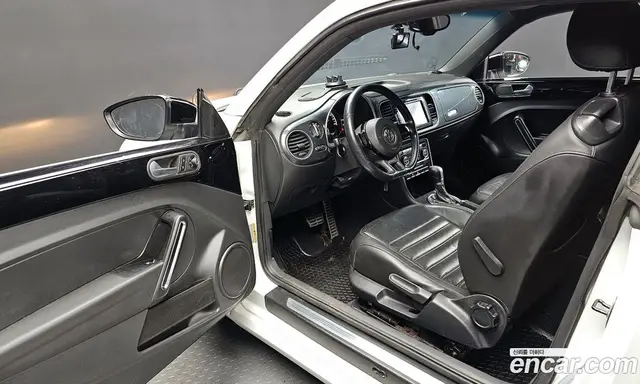 Volkswagen Beatle 2014 2.0 автомат (гидро), миниатюра 11 Volkswagen Beatle 2014 2.0 автомат (гидро), миниатюра 11