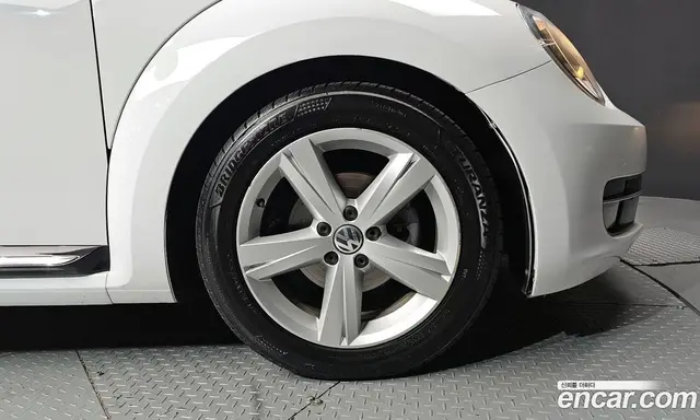 Volkswagen Beatle 2014 2.0 автомат (гидро), миниатюра 5 Volkswagen Beatle 2014 2.0 автомат (гидро), миниатюра 5