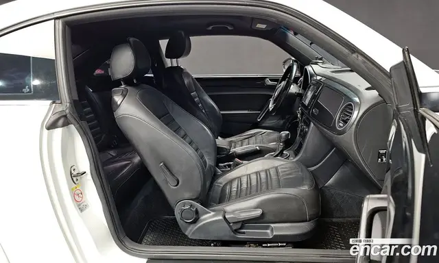 Volkswagen Beatle 2014 2.0 автомат (гидро), миниатюра 10 Volkswagen Beatle 2014 2.0 автомат (гидро), миниатюра 10