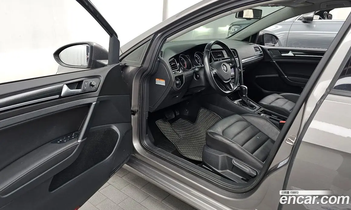Volkswagen Golf 2014 2.0 автомат (гидро), фото 10 Volkswagen Golf 2014 2.0 автомат (гидро), фото 10
