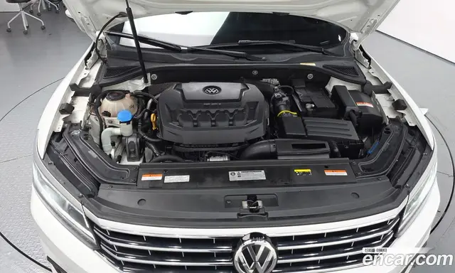 Volkswagen Passat 2018 2.0 автомат (гидро), миниатюра 6