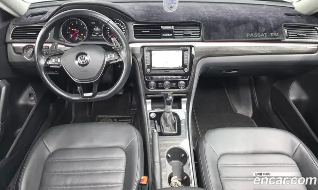 Volkswagen Passat 2018 2.0 автомат (гидро), миниатюра 7