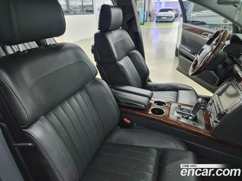Volkswagen Phaeton 2010 4.2 автомат (гидро), фото 10