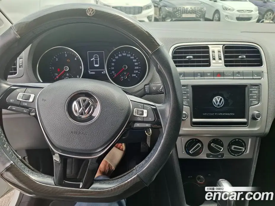 Volkswagen Polo 2015 1.4 автомат (гидро), фото 8