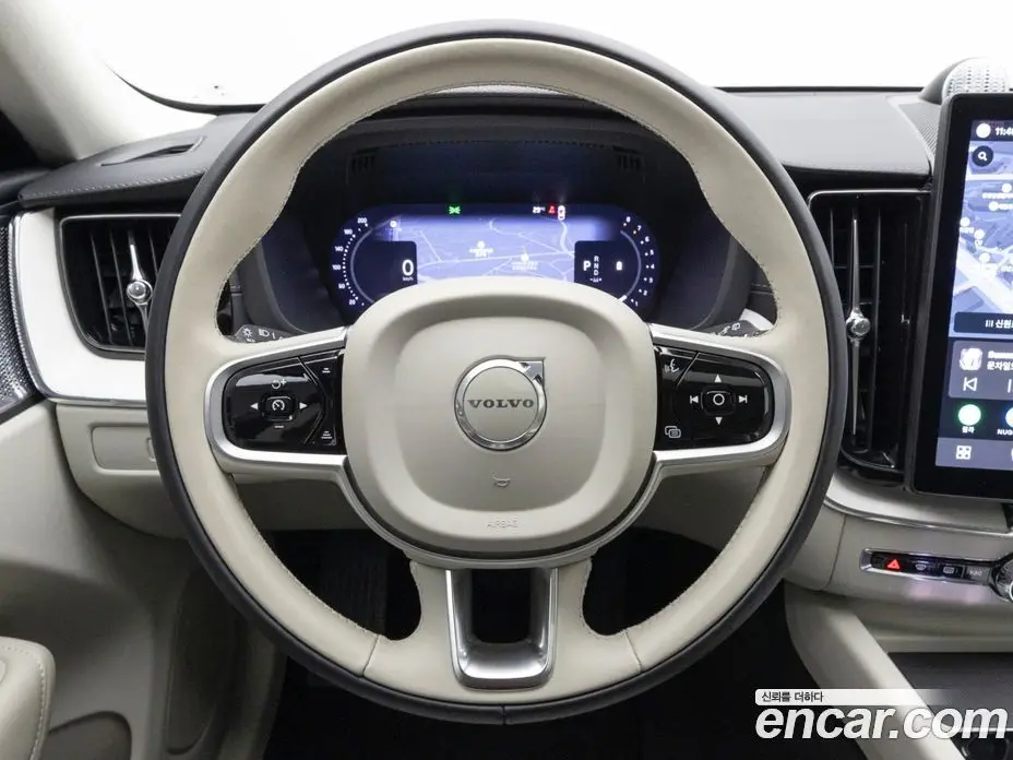 Volvo XC60 2025 2.0 автомат (гидро), фото 13