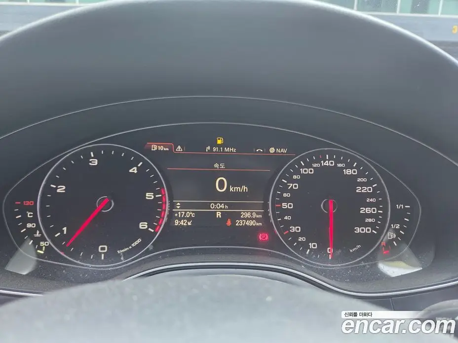 Audi A6 2014 3.0 автомат (гидро), фото 12