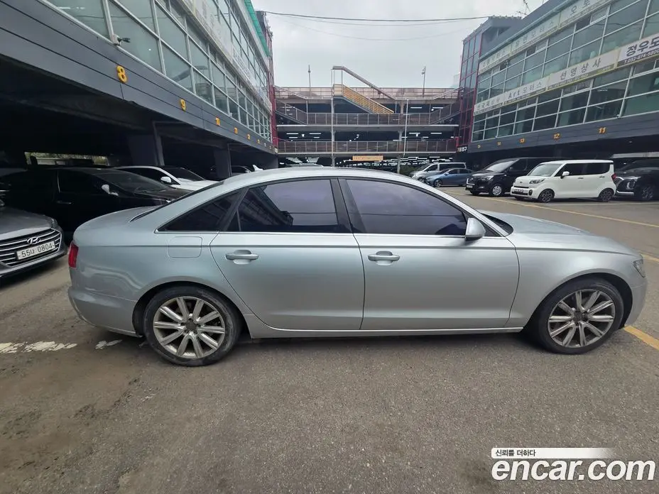 Audi A6 2014 3.0 автомат (гидро), фото 5