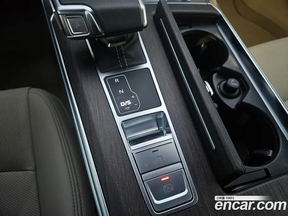 Audi A6 2023 3.0 автомат (гидро), фото 8 Audi A6 2023 3.0 автомат (гидро), фото 8