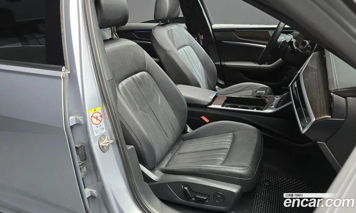 Audi A6 2023 3.0 автомат (гидро), фото 12 Audi A6 2023 3.0 автомат (гидро), фото 12