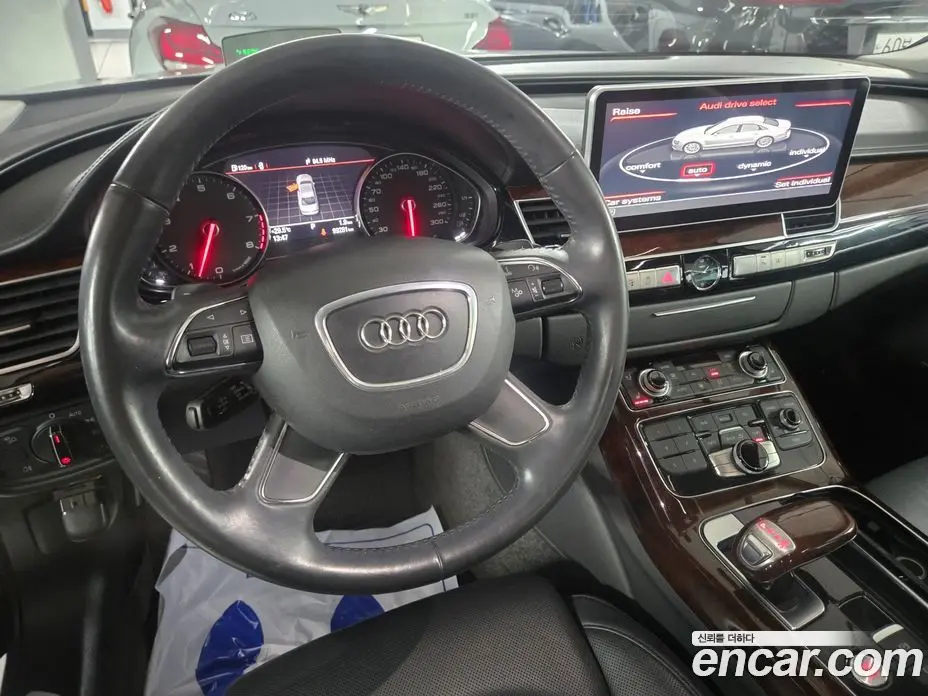 Audi A8 2011 4.2 автомат (гидро), фото 13 Audi A8 2011 4.2 автомат (гидро), фото 13