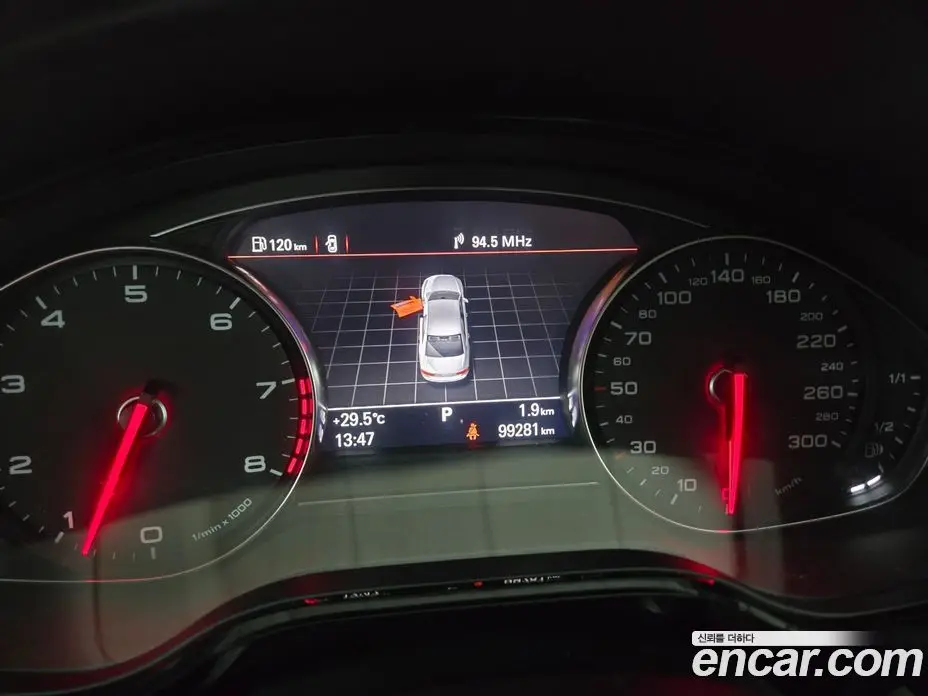 Audi A8 2011 4.2 автомат (гидро), фото 8 Audi A8 2011 4.2 автомат (гидро), фото 8
