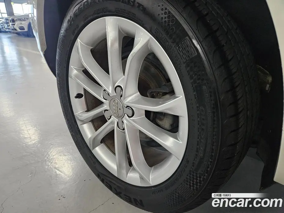 Audi Q3 2014 2.0 автомат (гидро), фото 14