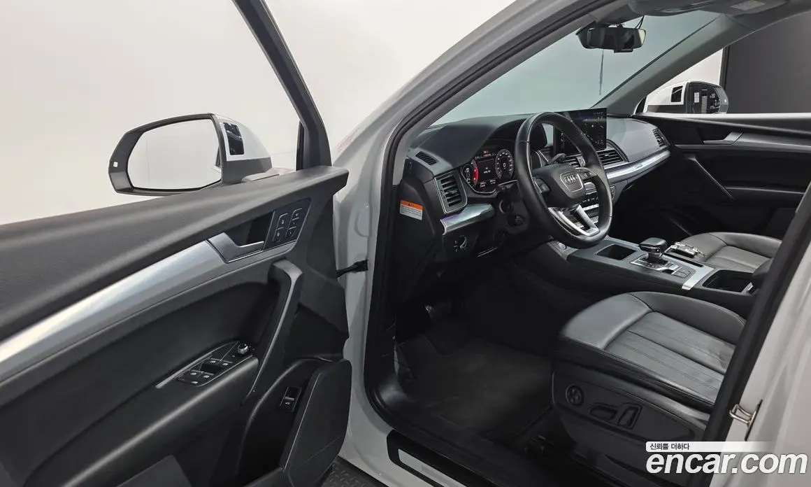 Audi Q5 2021 2.0 автомат (гидро), фото 12