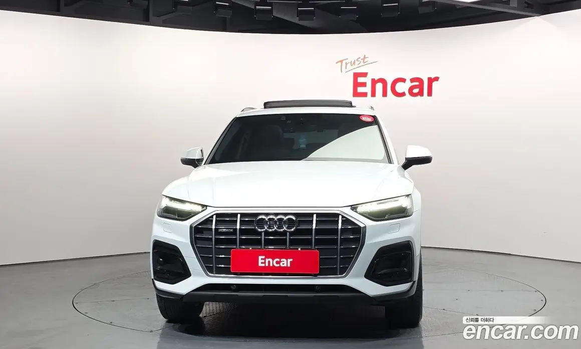 Audi Q5 2021 2.0 автомат (гидро), фото 3