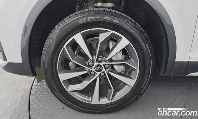 Audi Q5 2021 2.0 автомат (гидро), миниатюра 5