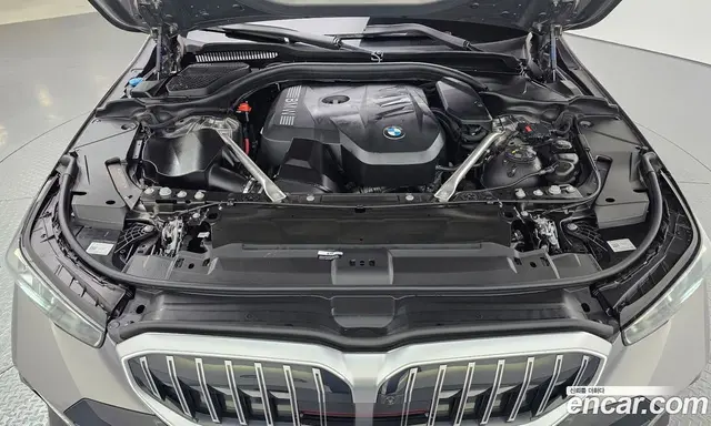 BMW 5 серия 2025 2.0 автомат (гидро), миниатюра 6