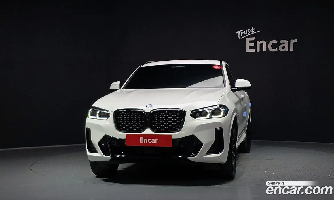 BMW X4 2024 2.0 автомат (гидро), фото 3 BMW X4 2024 2.0 автомат (гидро), фото 3