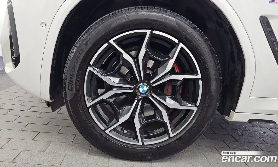 BMW X4 2024 2.0 автомат (гидро), фото 5 BMW X4 2024 2.0 автомат (гидро), фото 5