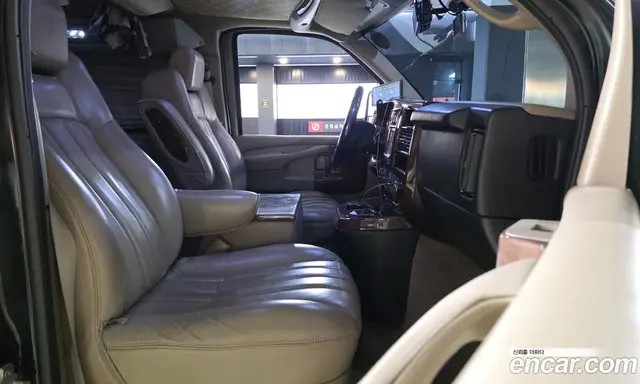 Chevrolet Express Van 2013 6.0 автомат (гидро), миниатюра 11