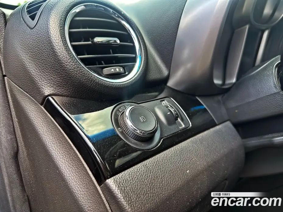 Chevrolet Orlando 2012 2.0 автомат (гидро), фото 12