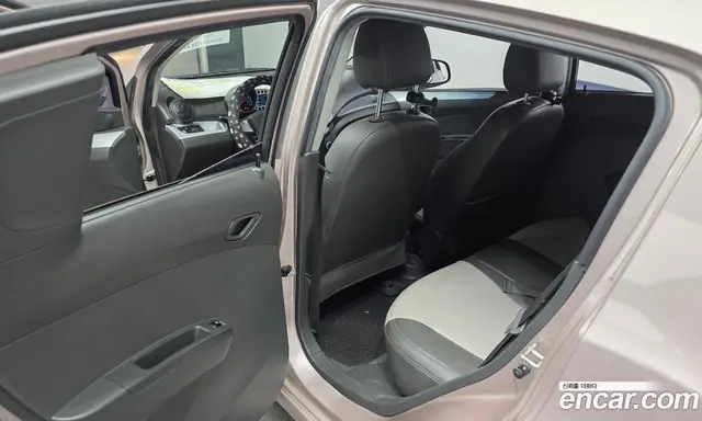 Chevrolet Spark 2012 1.0 автомат (гидро), миниатюра 11 Chevrolet Spark 2012 1.0 автомат (гидро), миниатюра 11