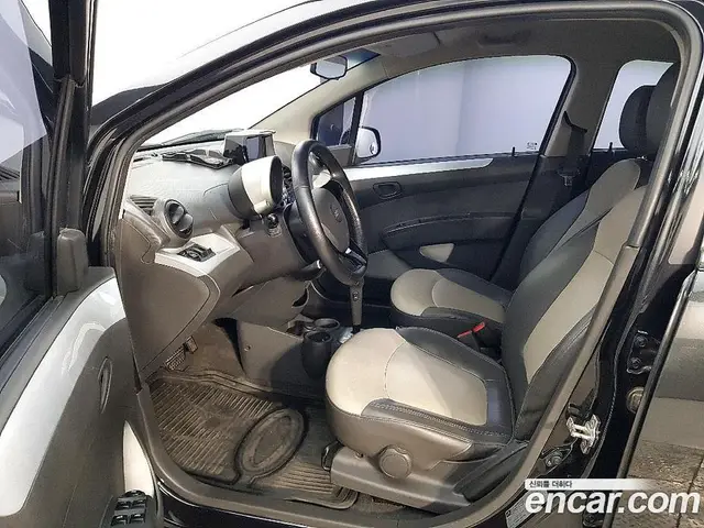 Chevrolet Spark 2012 1.0 автомат (гидро), миниатюра 8