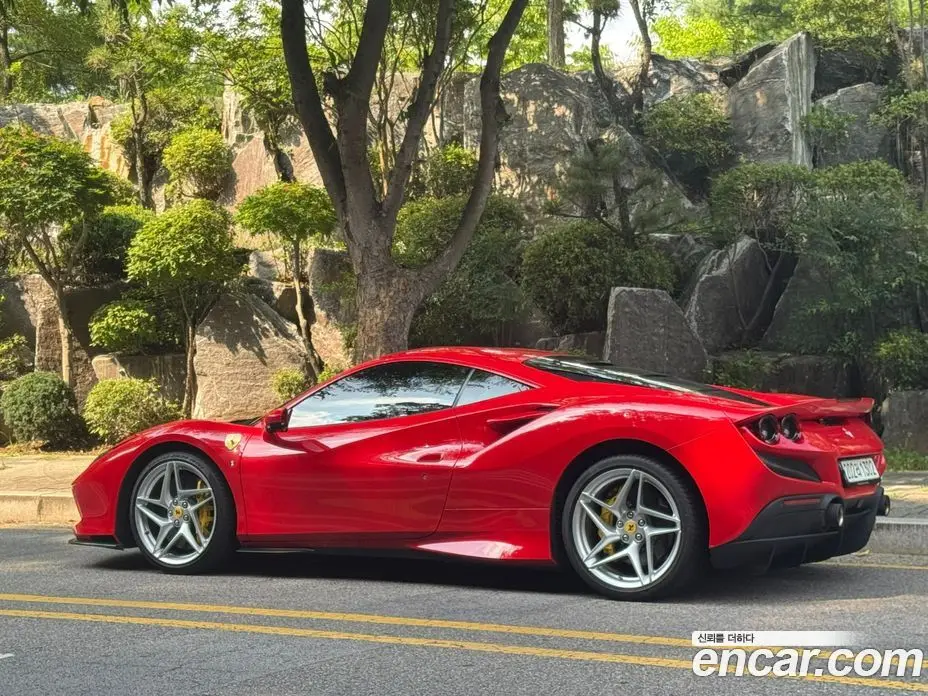 Ferrari F8 2021 3.9 автомат (гидро), фото 4