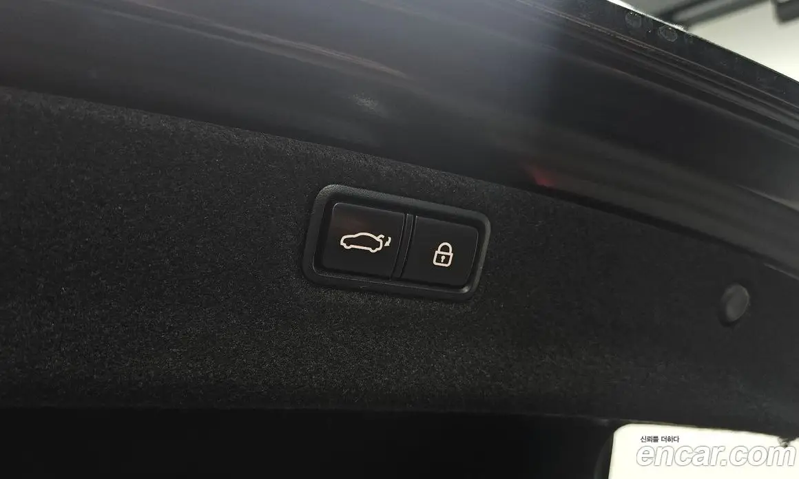 Genesis G80 2017 3.3 автомат (гидро), фото 18 Genesis G80 2017 3.3 автомат (гидро), фото 18