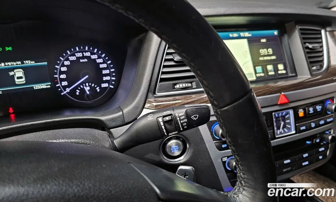 Genesis G80 2017 3.3 автомат (гидро), фото 17 Genesis G80 2017 3.3 автомат (гидро), фото 17