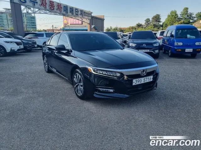 Honda Accord 2018 2.0 автомат (гидро), миниатюра 3 Honda Accord 2018 2.0 автомат (гидро), миниатюра 3
