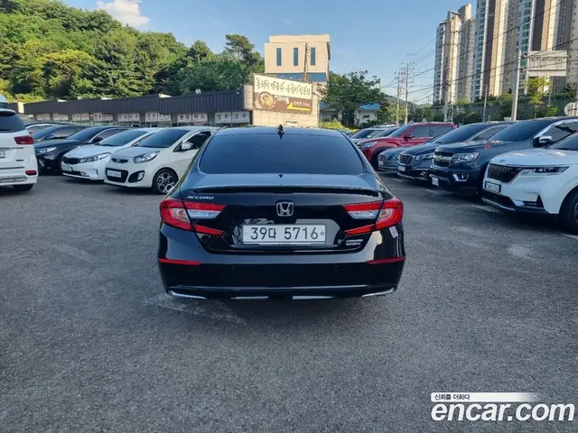 Honda Accord 2018 2.0 автомат (гидро), миниатюра 6 Honda Accord 2018 2.0 автомат (гидро), миниатюра 6