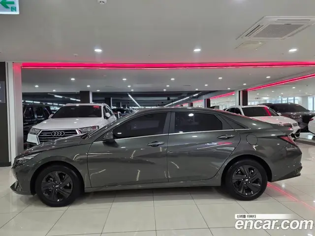 Hyundai Avante 2021 1.6 автомат (гидро), миниатюра 3 Hyundai Avante 2021 1.6 автомат (гидро), миниатюра 3
