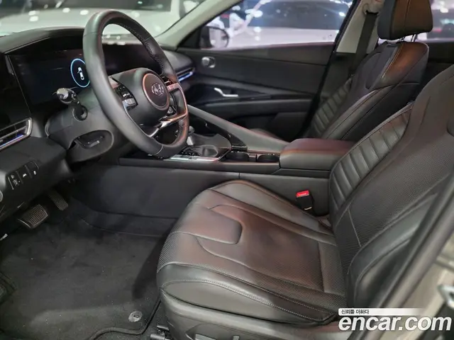 Hyundai Avante 2021 1.6 автомат (гидро), миниатюра 10 Hyundai Avante 2021 1.6 автомат (гидро), миниатюра 10