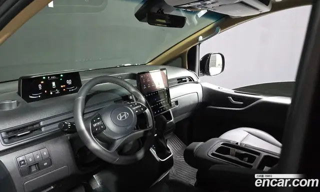 Hyundai Staria 2024 2.2 автомат (гидро), миниатюра 7