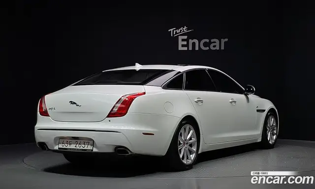 Jaguar XJ 2014 3.0 автомат (гидро), миниатюра 2