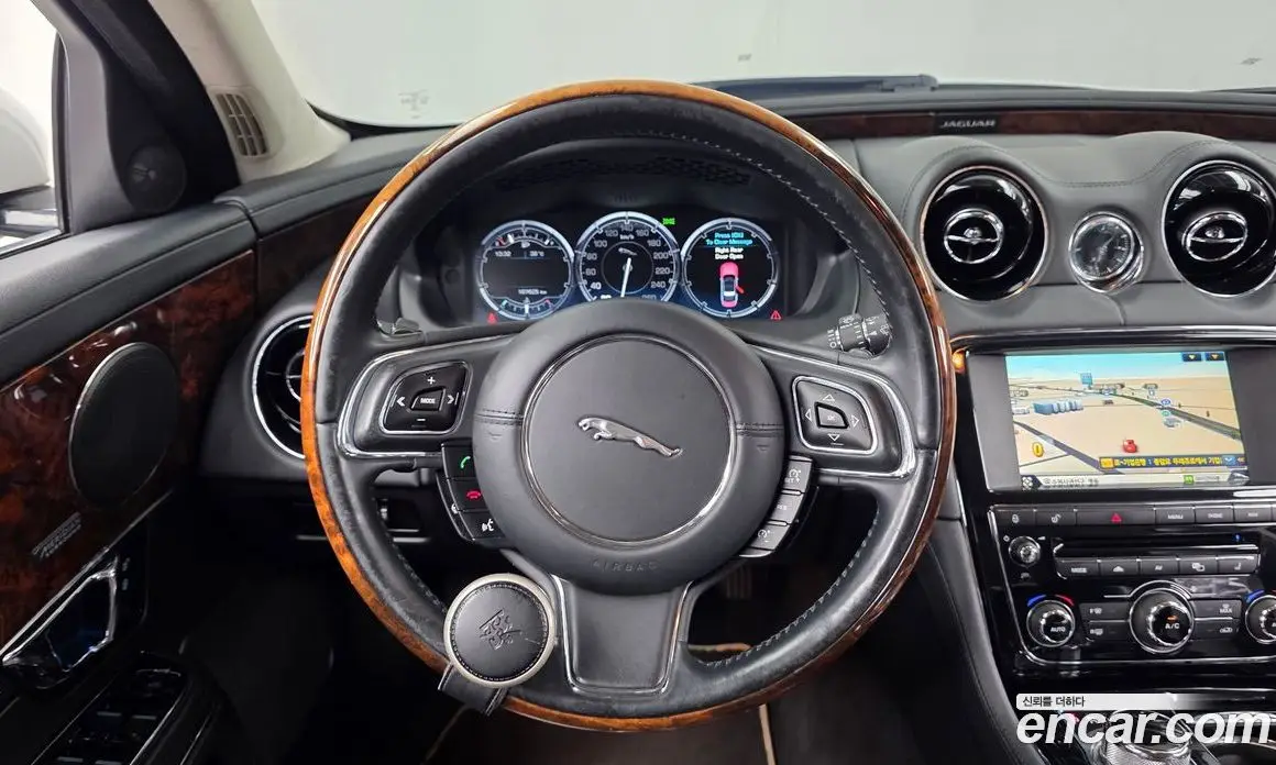 Jaguar XJ 2014 3.0 автомат (гидро), фото 13