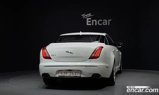 Jaguar XJ 2014 3.0 автомат (гидро), миниатюра 4