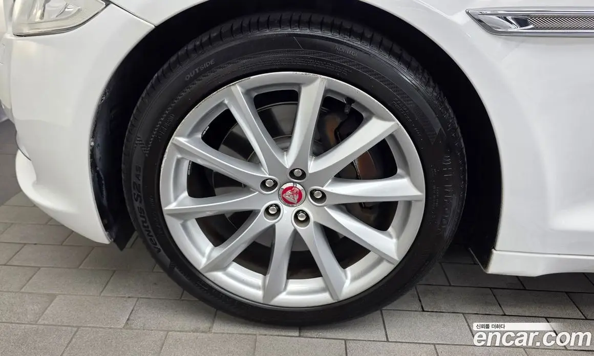 Jaguar XJ 2014 3.0 автомат (гидро), фото 5