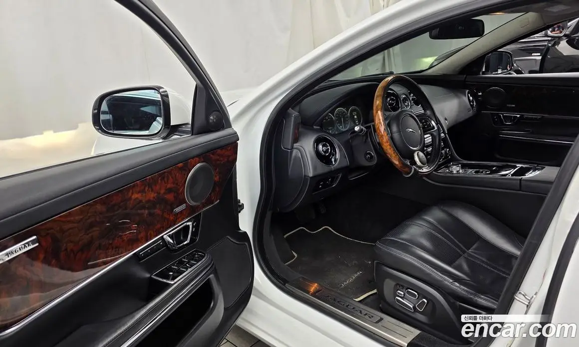 Jaguar XJ 2014 3.0 автомат (гидро), фото 10