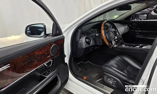 Jaguar XJ 2014 3.0 автомат (гидро), миниатюра 10