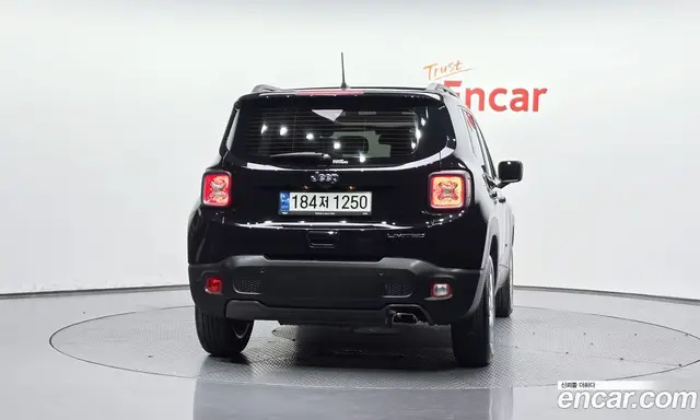 Jeep Renegade 2021 2.4 автомат (гидро), миниатюра 4