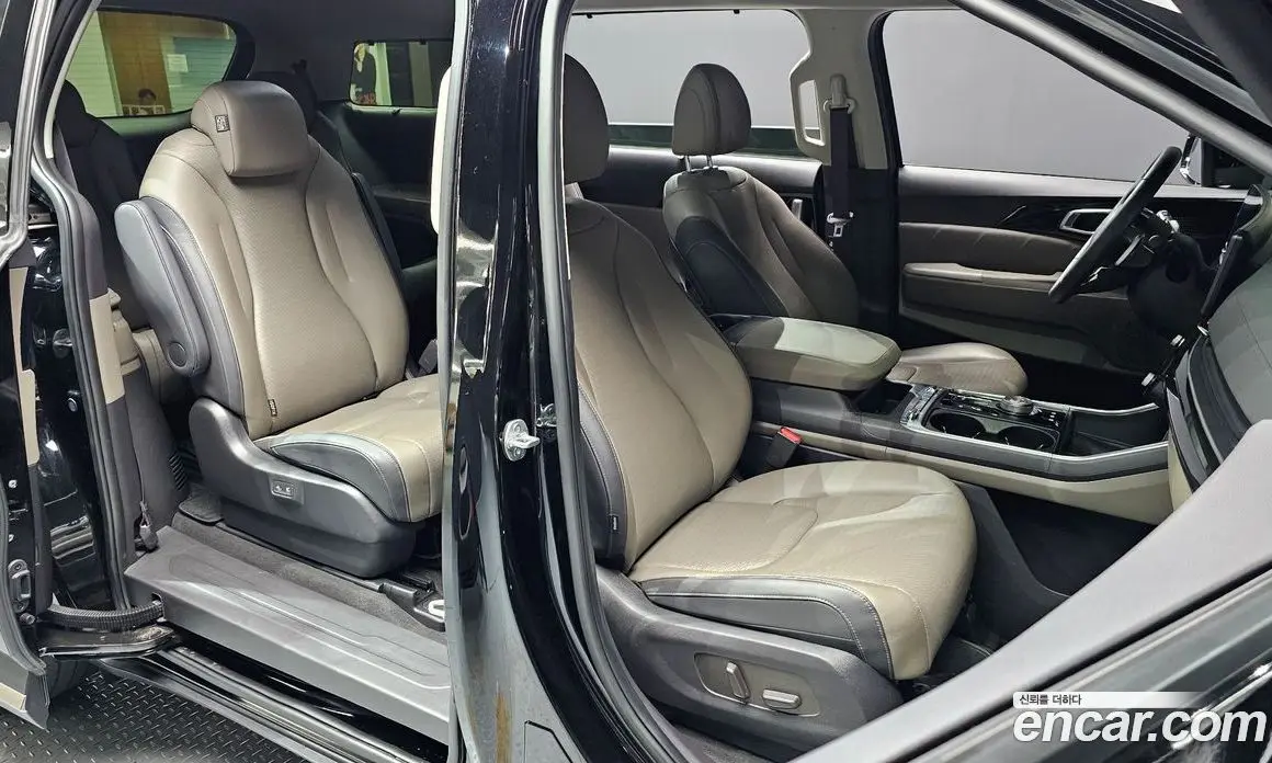 Kia Carnival 2024 2.2 автомат (гидро), фото 11 Kia Carnival 2024 2.2 автомат (гидро), фото 11