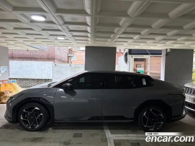 Kia EV4 2026 автомат (гидро), миниатюра 2