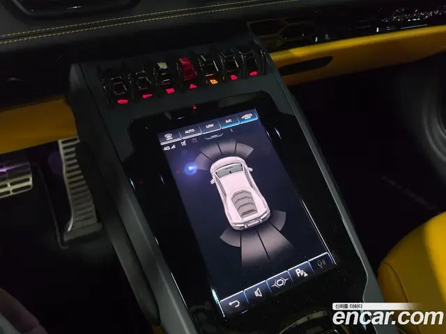 Lamborghini Huracan 2020 5.2 автомат (гидро), миниатюра 11 Lamborghini Huracan 2020 5.2 автомат (гидро), миниатюра 11