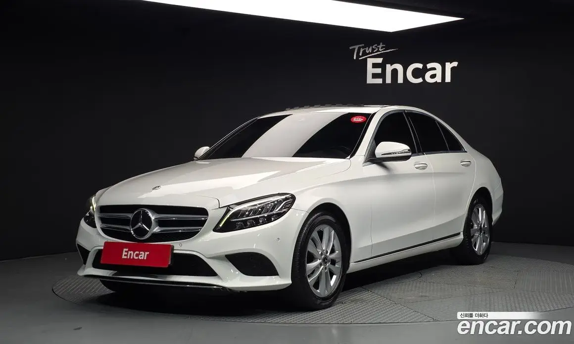 Mercedes-Benz C-Class 2019 1.9 автомат (гидро), фото 1 Mercedes-Benz C-Class 2019 1.9 автомат (гидро), фото 1