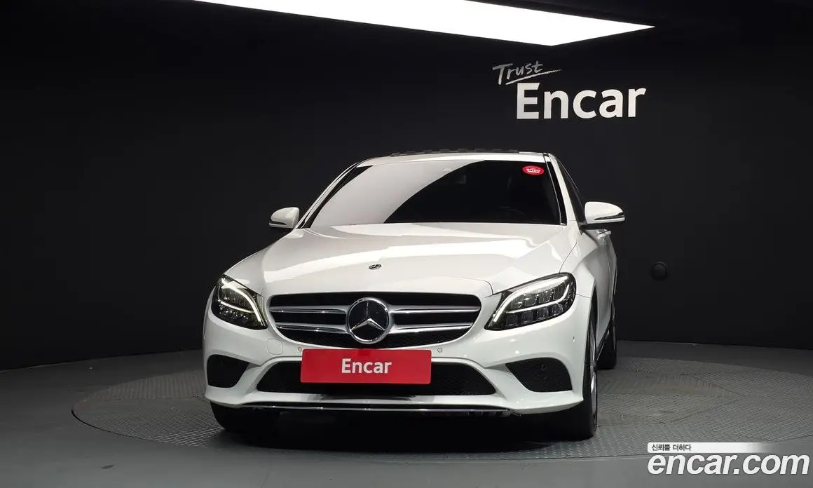 Mercedes-Benz C-Class 2019 1.9 автомат (гидро), фото 3 Mercedes-Benz C-Class 2019 1.9 автомат (гидро), фото 3