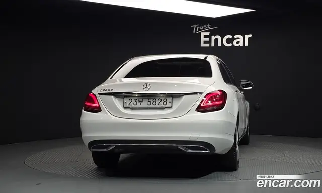 Mercedes-Benz C-Class 2019 1.9 автомат (гидро), миниатюра 4 Mercedes-Benz C-Class 2019 1.9 автомат (гидро), миниатюра 4