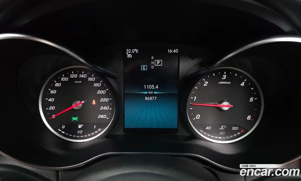 Mercedes-Benz C-Class 2019 1.9 автомат (гидро), фото 8 Mercedes-Benz C-Class 2019 1.9 автомат (гидро), фото 8