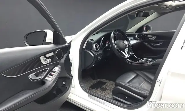 Mercedes-Benz C-Class 2019 1.9 автомат (гидро), миниатюра 10 Mercedes-Benz C-Class 2019 1.9 автомат (гидро), миниатюра 10